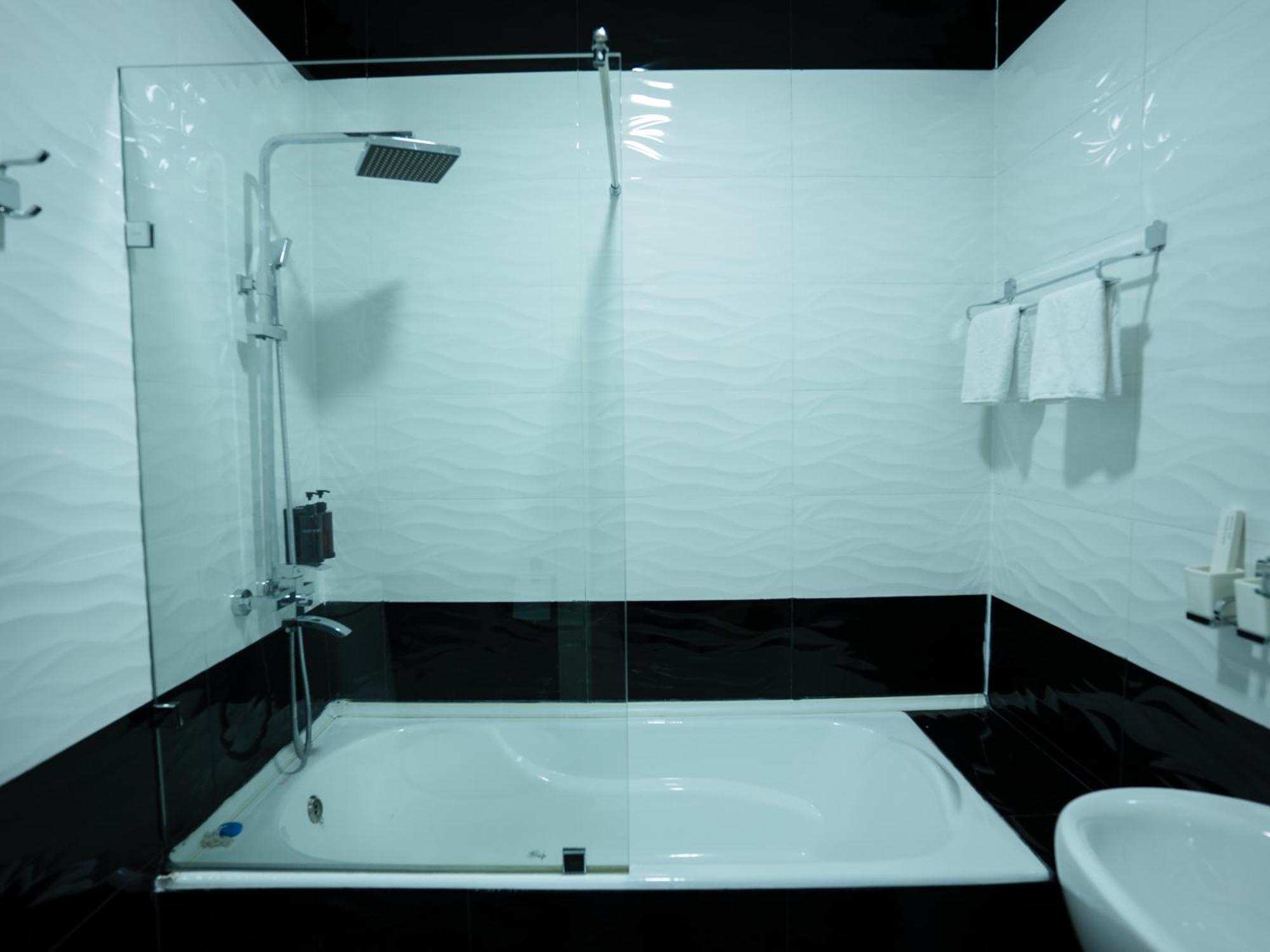 Avant Wellness Hotel Pool&Spa, Free Airport Shuttle Service Ташкент Екстериор снимка